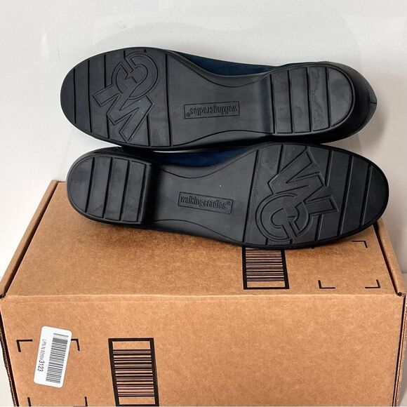 Walking Cradles Freya Freya Closed Toe Flat - Picture 7 of 7